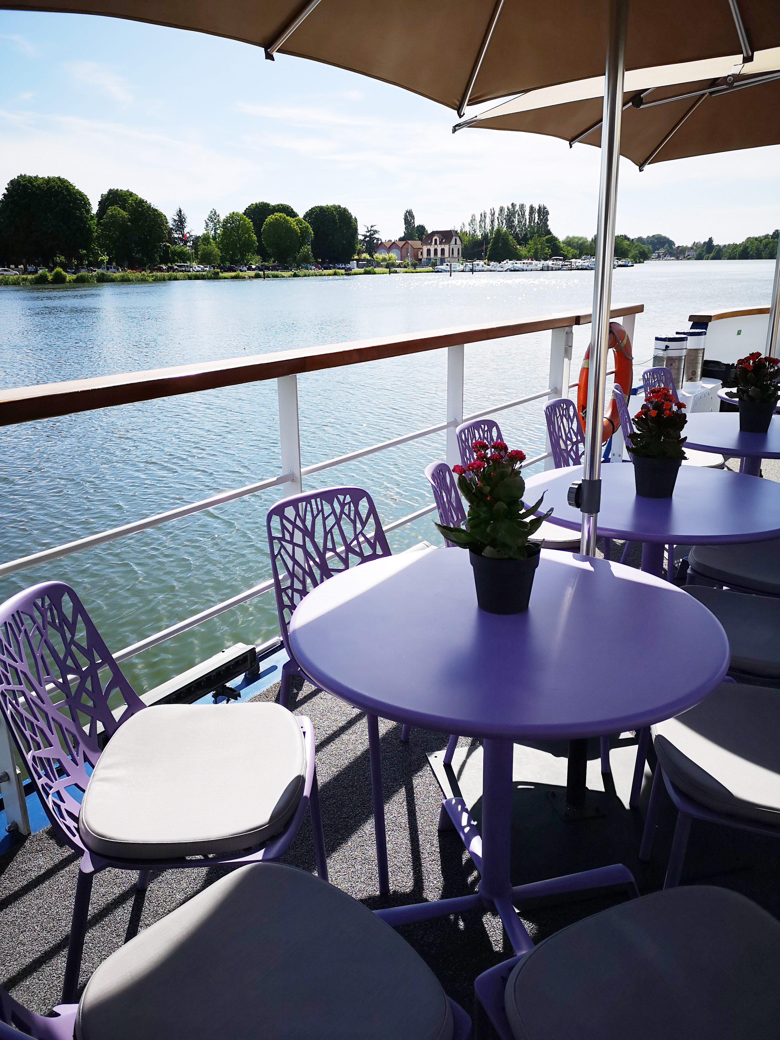 CroisiEurope Raymonde Terrace.jpg
